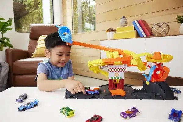 Hot Wheels City Pizza Slam Cobra Attack - Image 3