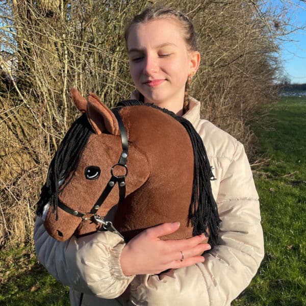 Kæphest - Kinnerups Lady Alba Brun